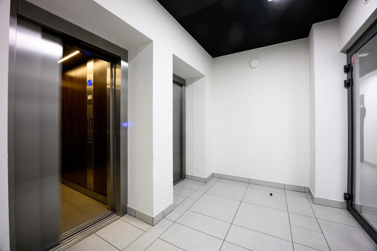 Native Apartments Barska 69 Krakow Exterior photo